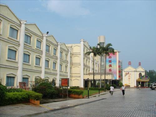 Grand Hotel Lakeside Huizhou  Exterior photo
